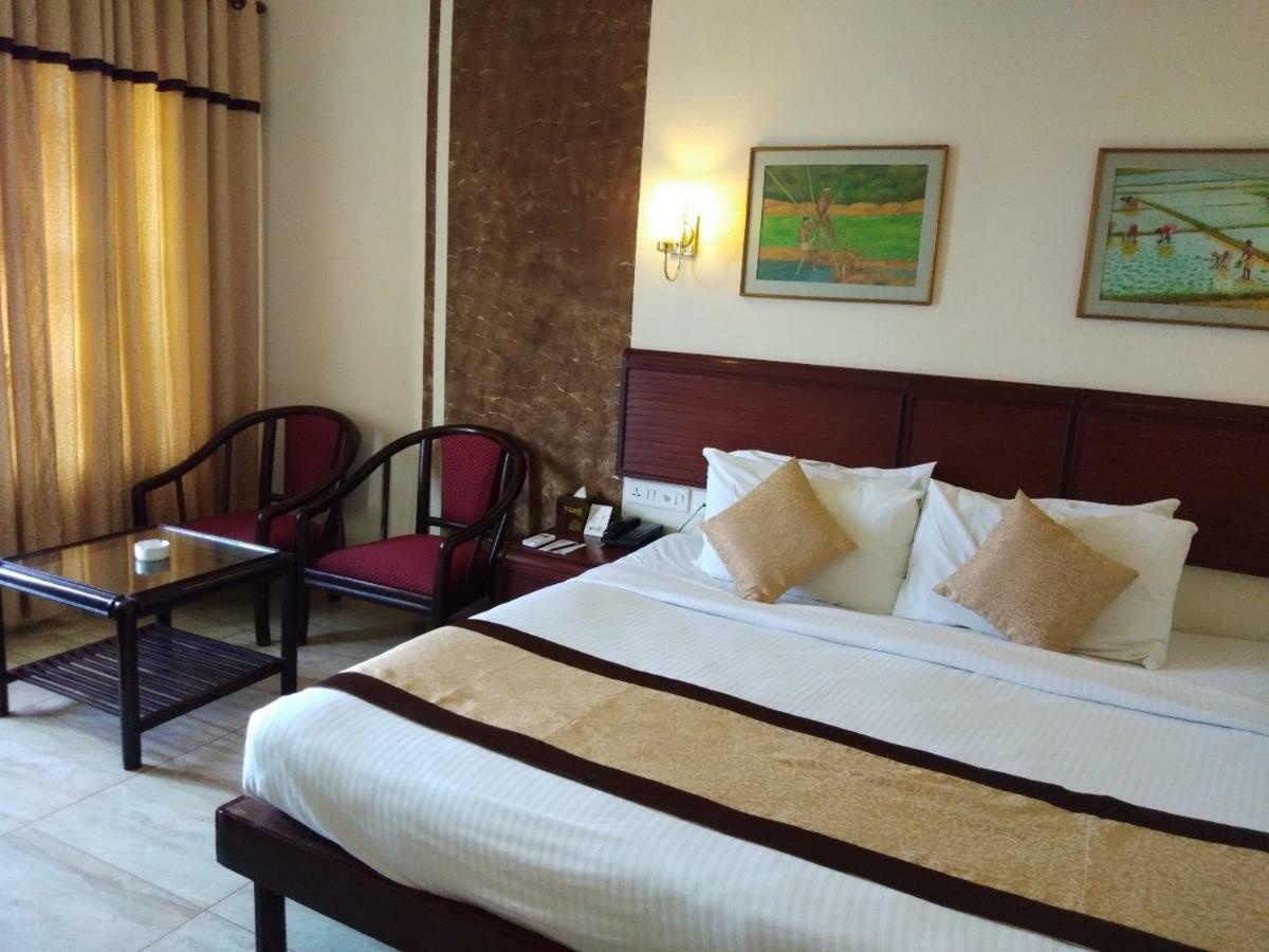 Hotel Yuvarani Residency Kochi