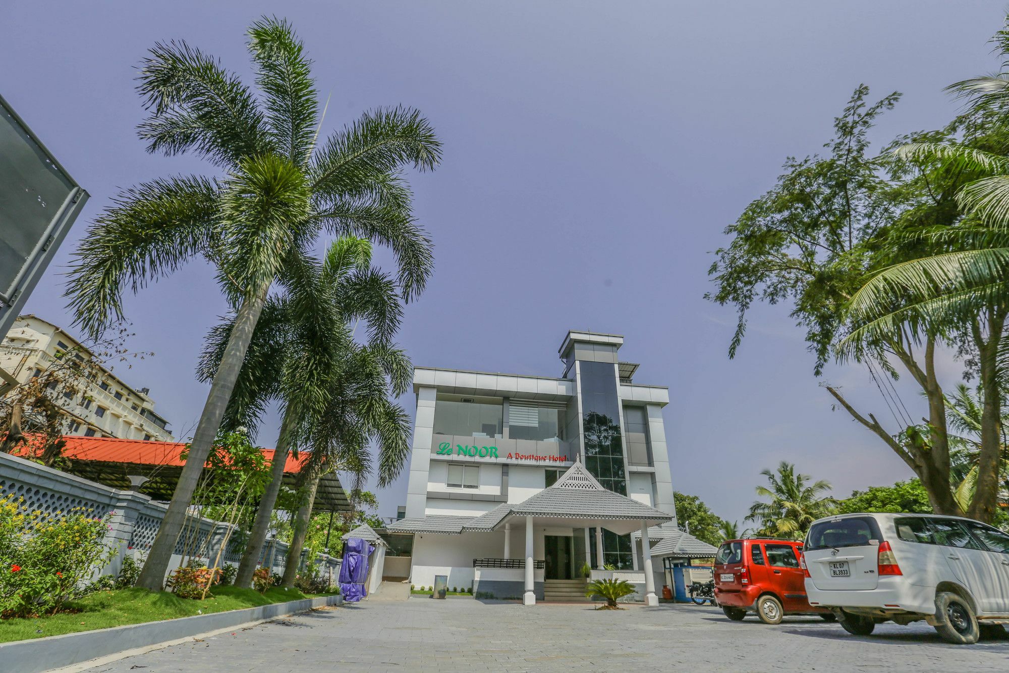 Hotel Le Noor 3*