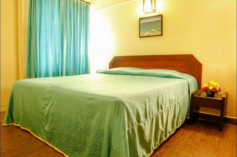 Riviera Suites