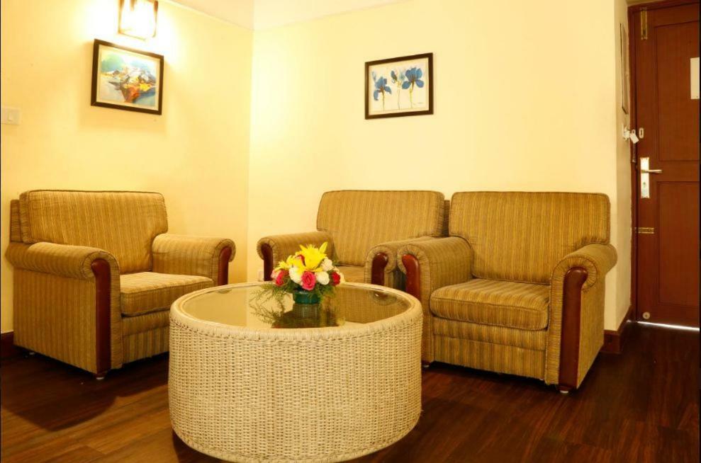 Hotel Riviera Suites