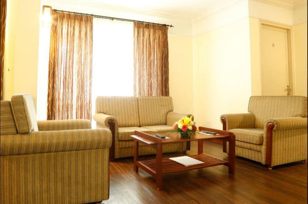 Riviera Suites Hotel Kochi