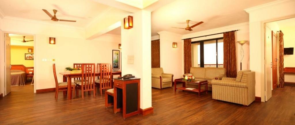 Riviera Suites Hotel