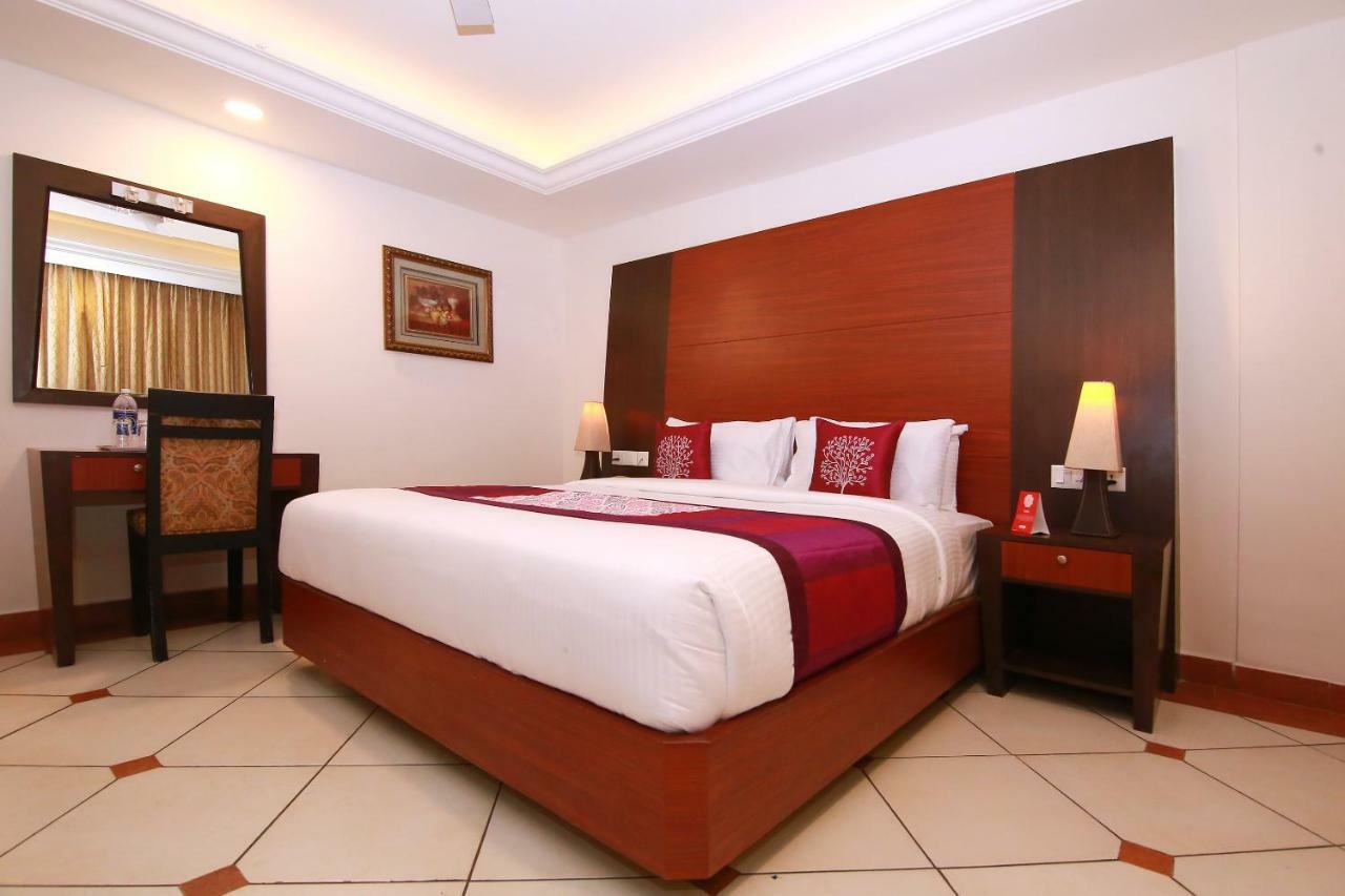Emarald Cochin Hotel Kochi