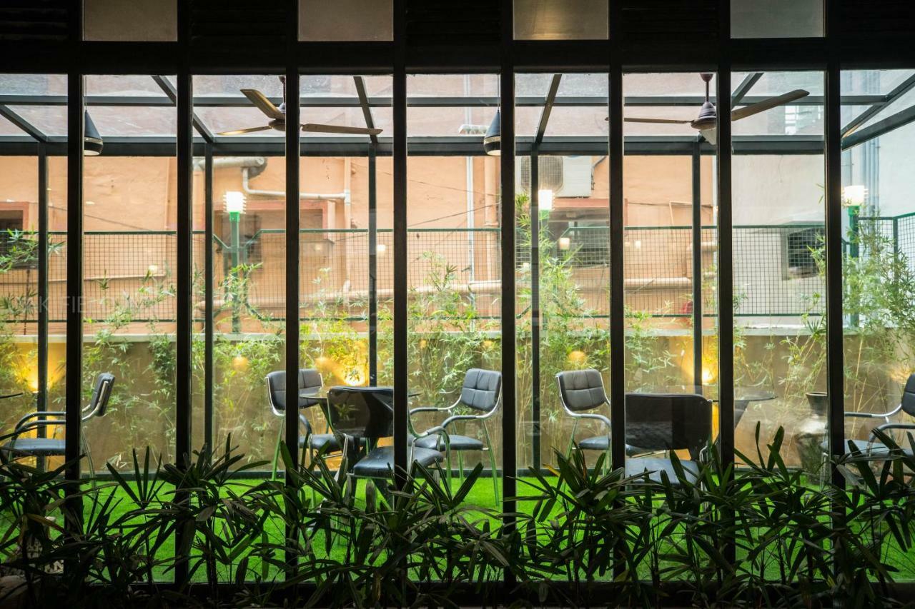 Hotel Oak Field Kochi