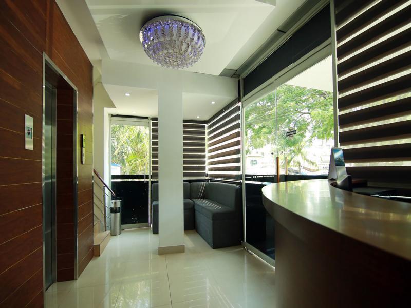 Oyo 4802 Cochin Residency Kochi