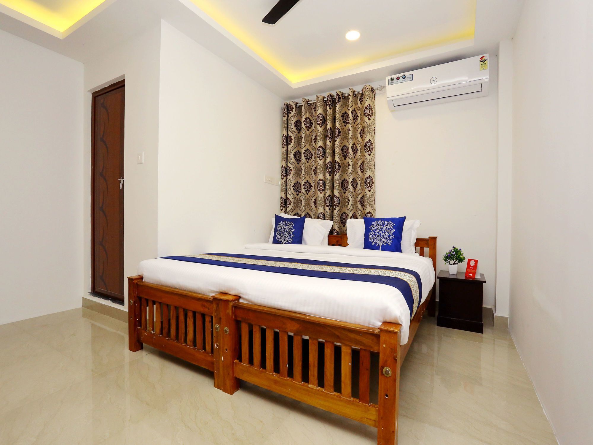 Oyo 9620 Emza Residency Kochi
