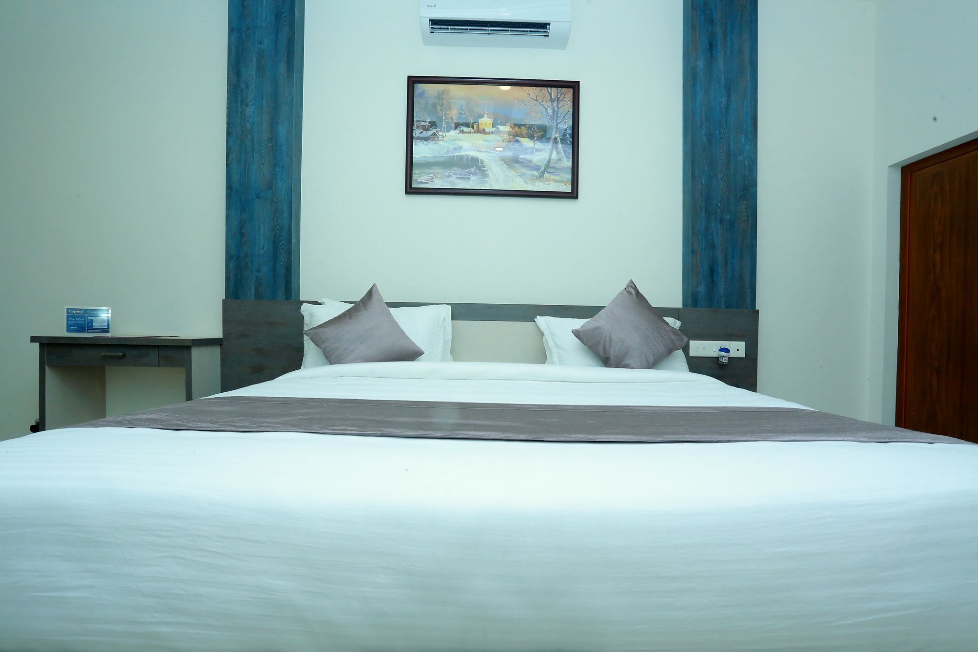 Oyo 10278 Caprice Residency 3*