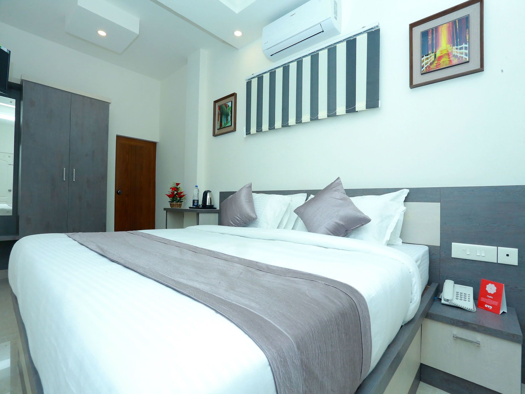 Oyo 10278 Caprice Residency 3*