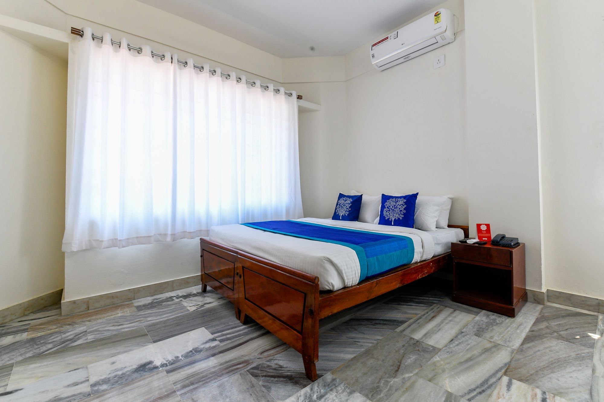 Oyo 11328 Chandrika Residency