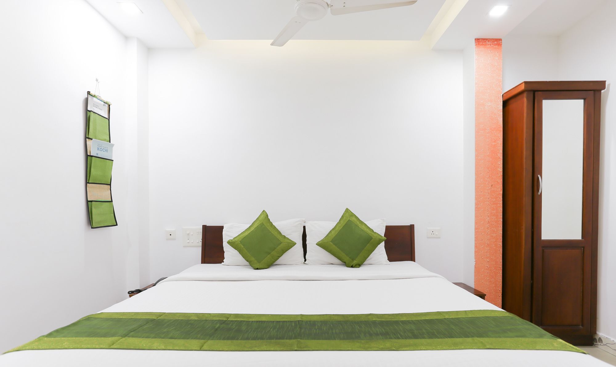 Treebo Malabar Plaza Hotel 3*