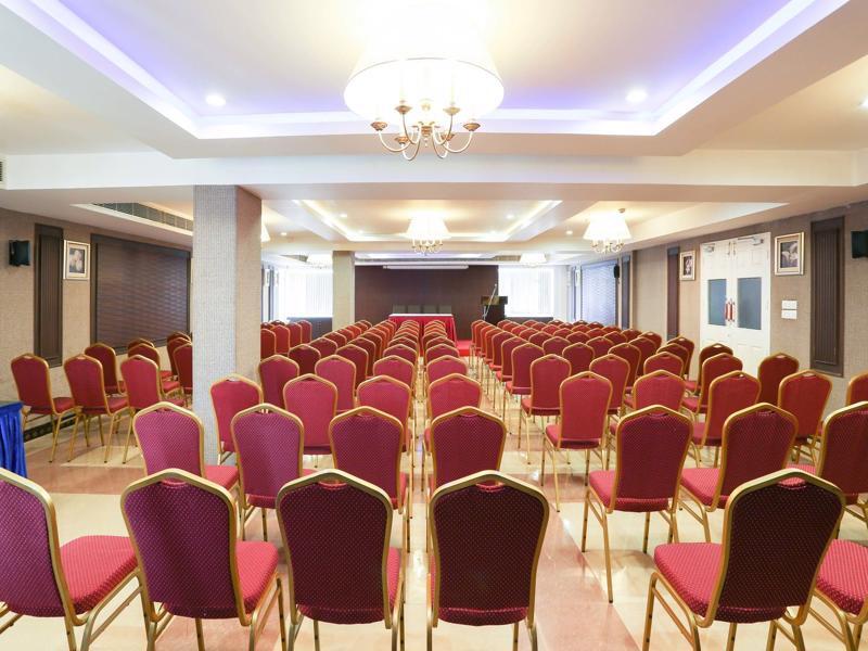 Cochin Legacy Hotel 3*