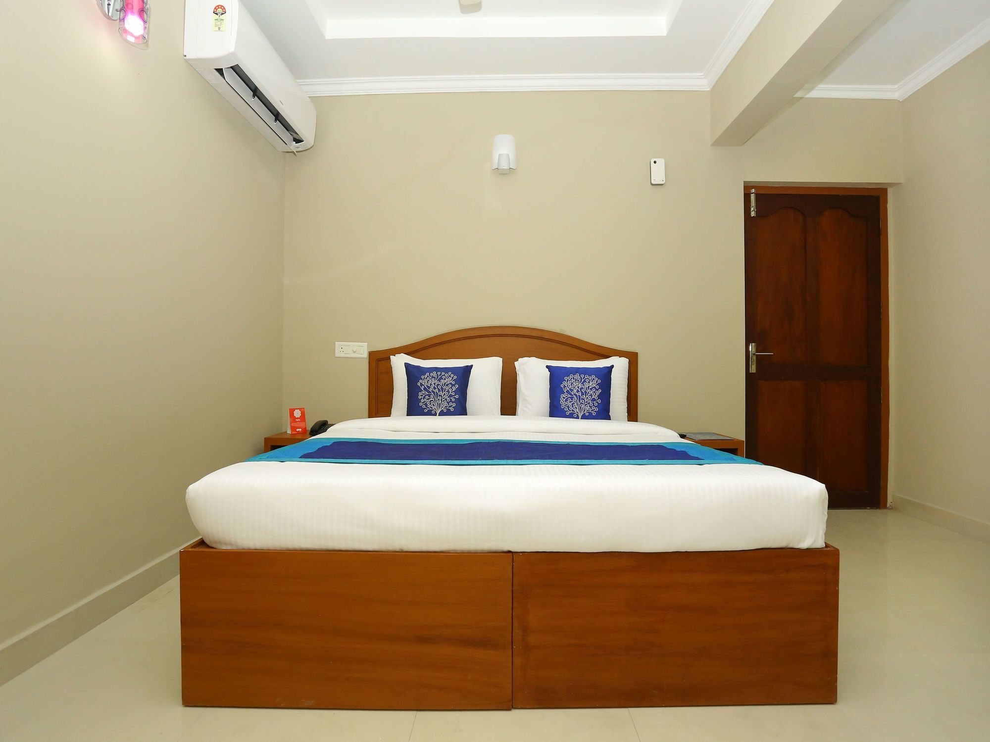 Hotel Collection O Kadavanthra Near South Railway Station