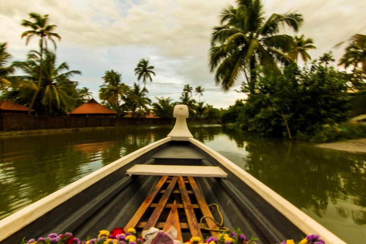 Kondai Lip Backwater Heritage Resort Kochi