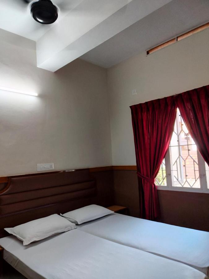 Maple Regency * Kochi