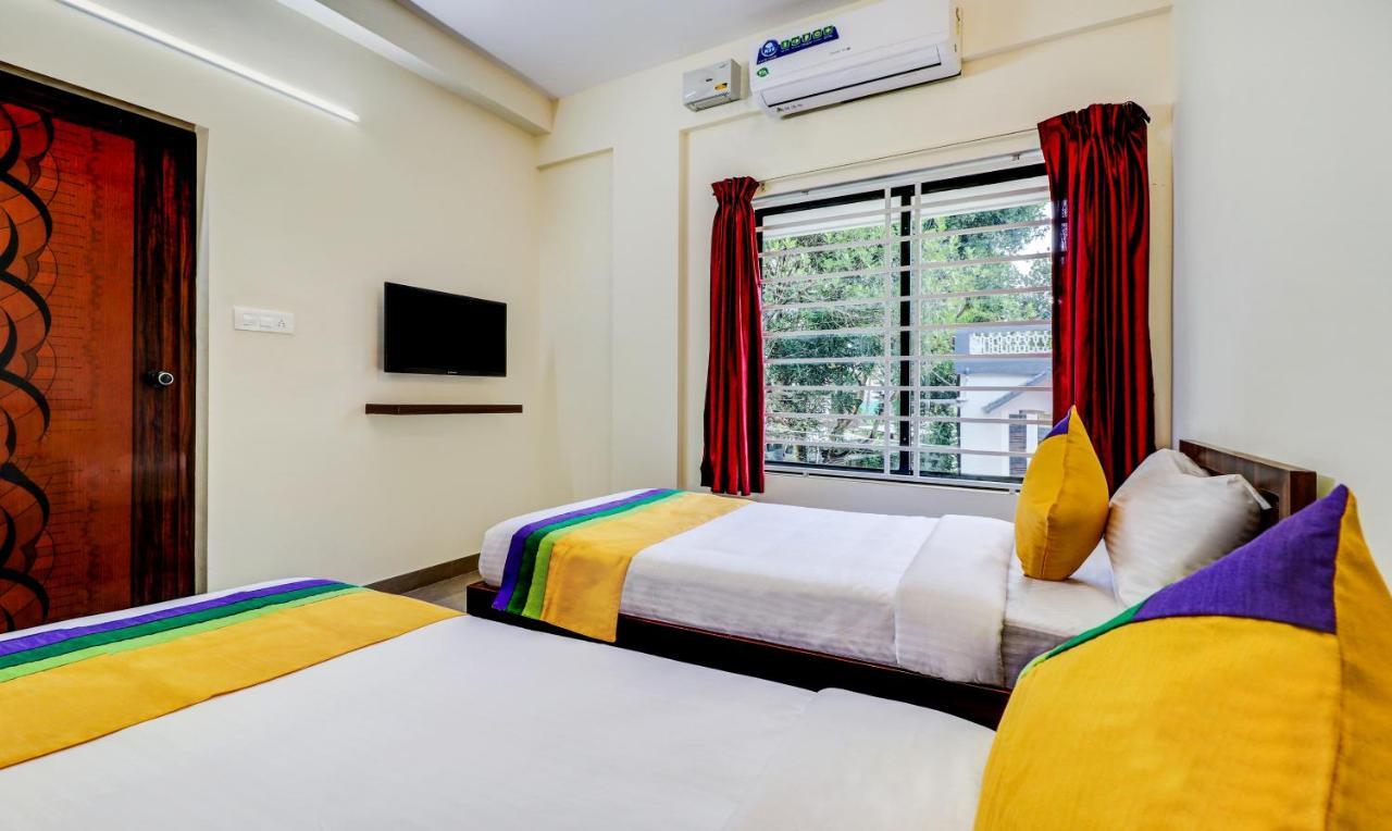 Hotel Itsy Rain Tulsi Stayz, Palarivattom Junction