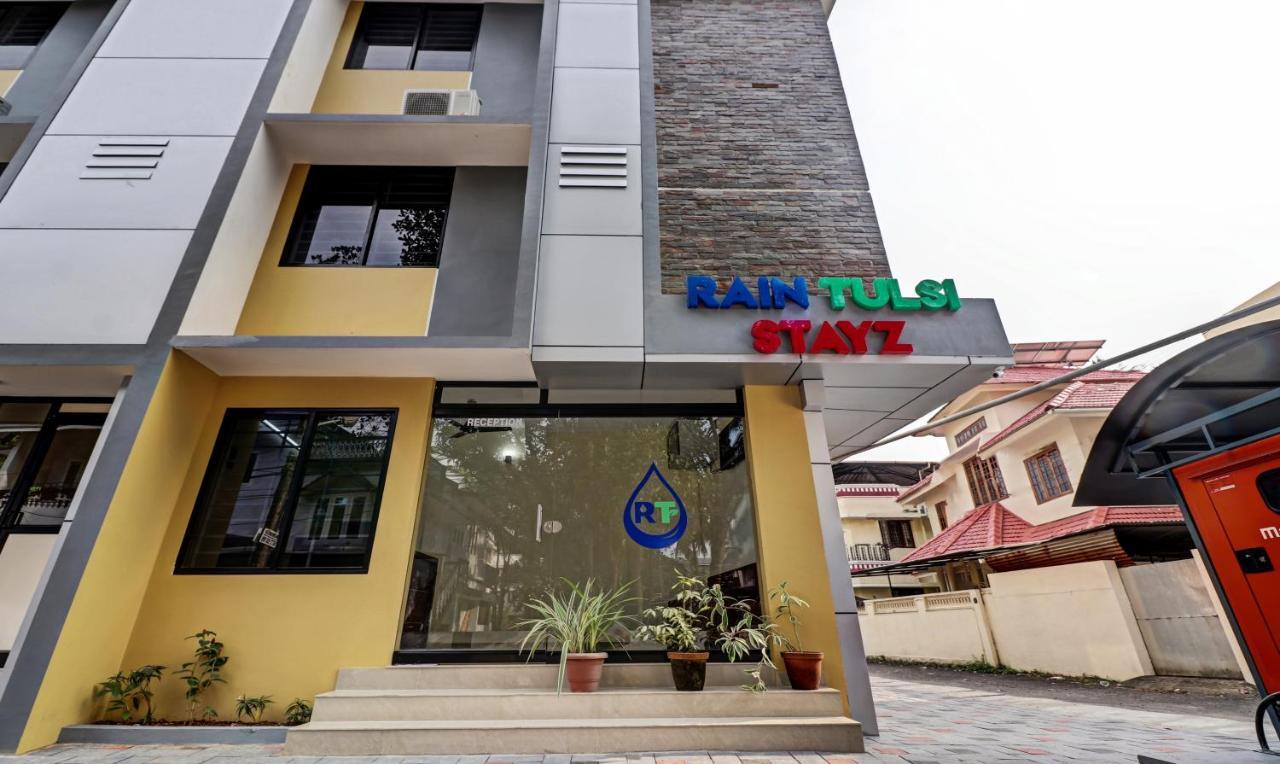 Itsy Rain Tulsi Stayz, Palarivattom Junction