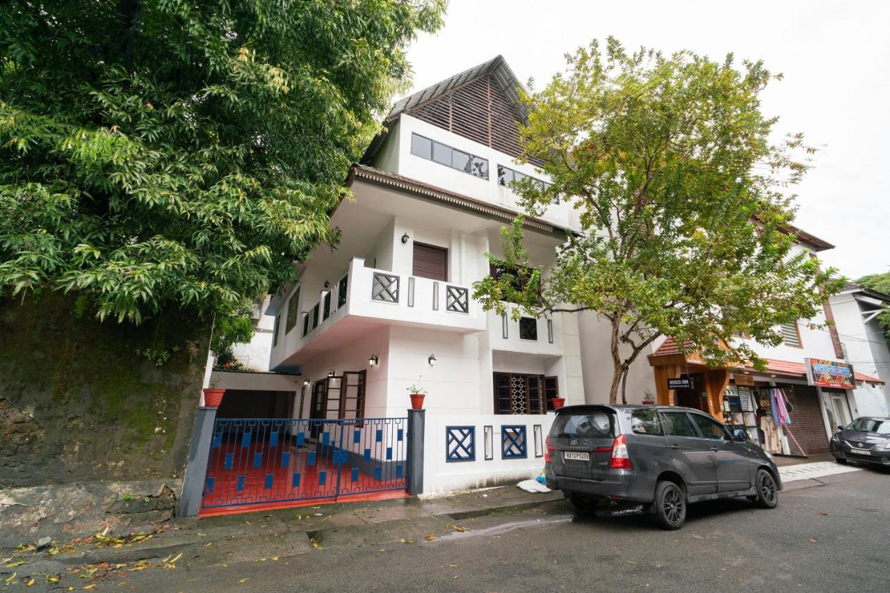 Oyo 63551 Pleasant Near Guest house Kochi