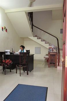 Oyo 63551 Pleasant Near Guest house 3*