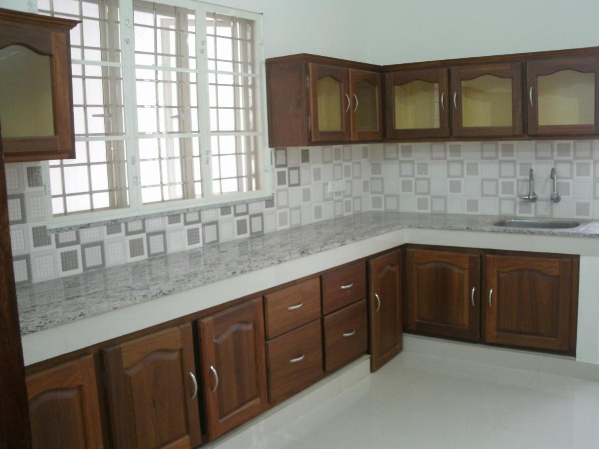 Jacaranda Bed & Breakfast *