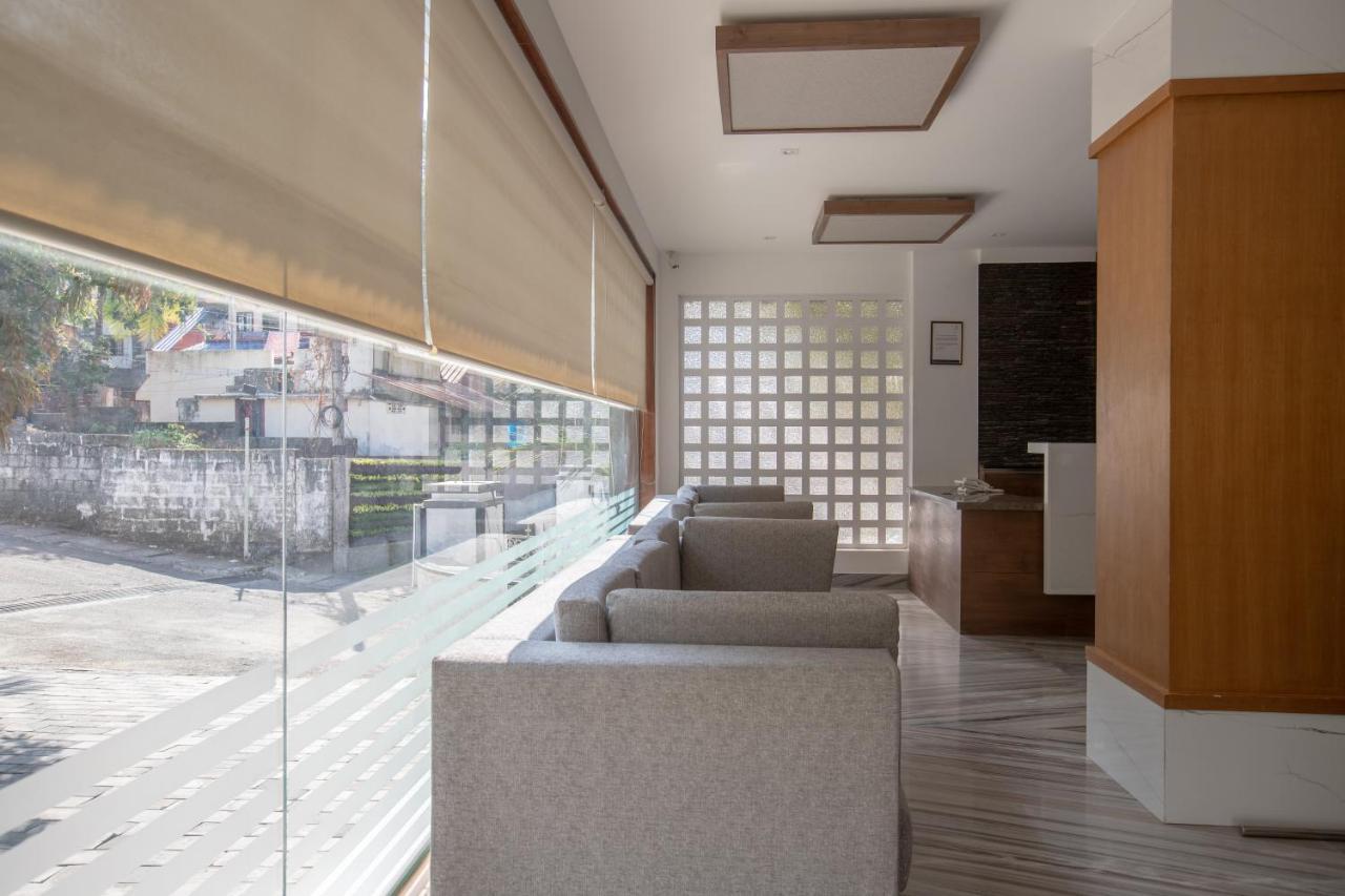 Royal Residency Hotel 4*
