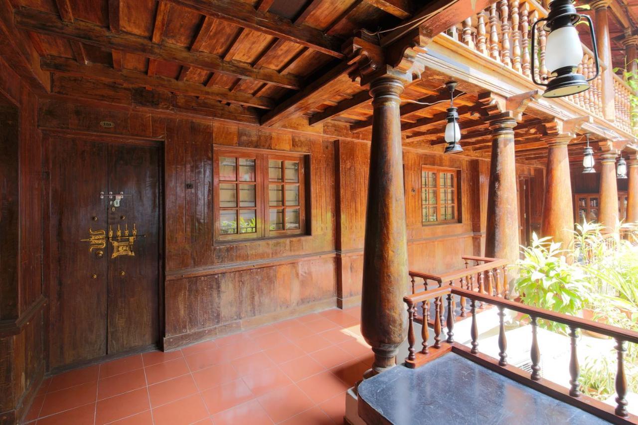 Bed & Breakfast Rossitta Wood Castle Kochi