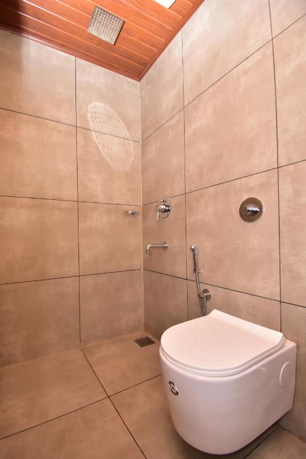 Hotel Orchid Suites Cochin 2*