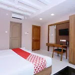 Oyo Flagship 25093 Hotel Thamam