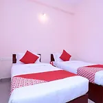 Oyo 13577 Tkr Metro Residency