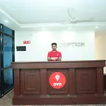 Oyo 9902 Nedumparambil Residency