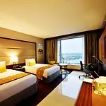 Crowne Plaza Kochi By Ihg