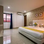 Esgee Tower , Ernakulam South