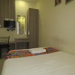 Hotel Reegate Inn Near South Railway Station