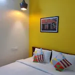Full Moon Service Apartment