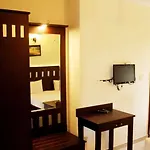 Metro Kochi Business Hotel