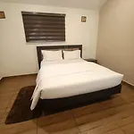 Sahara Suites