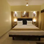 Bharat Hotel