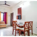 Noel Apartments