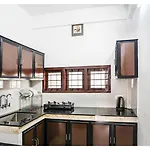 Noel Apartments