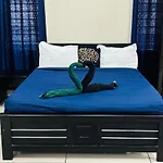 Uniro Rooms & Packages