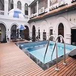 Old Courtyard Hotel