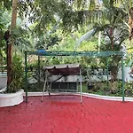 Spacious Green Villa In Vytilla