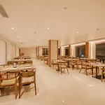 Loft Business Hotel