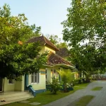 Vajra Ayurveda And Yoga Retreat