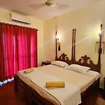 Raintree Lodge