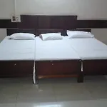 Hotel Embassy