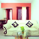 Plaza Suites
