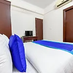 Oyo 11309 Hotel Green Land Residency