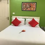 Warm Stay Retreat