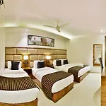 Aura One Hotel