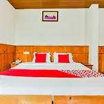 Oyo Flagship 22598 Oval Retreat